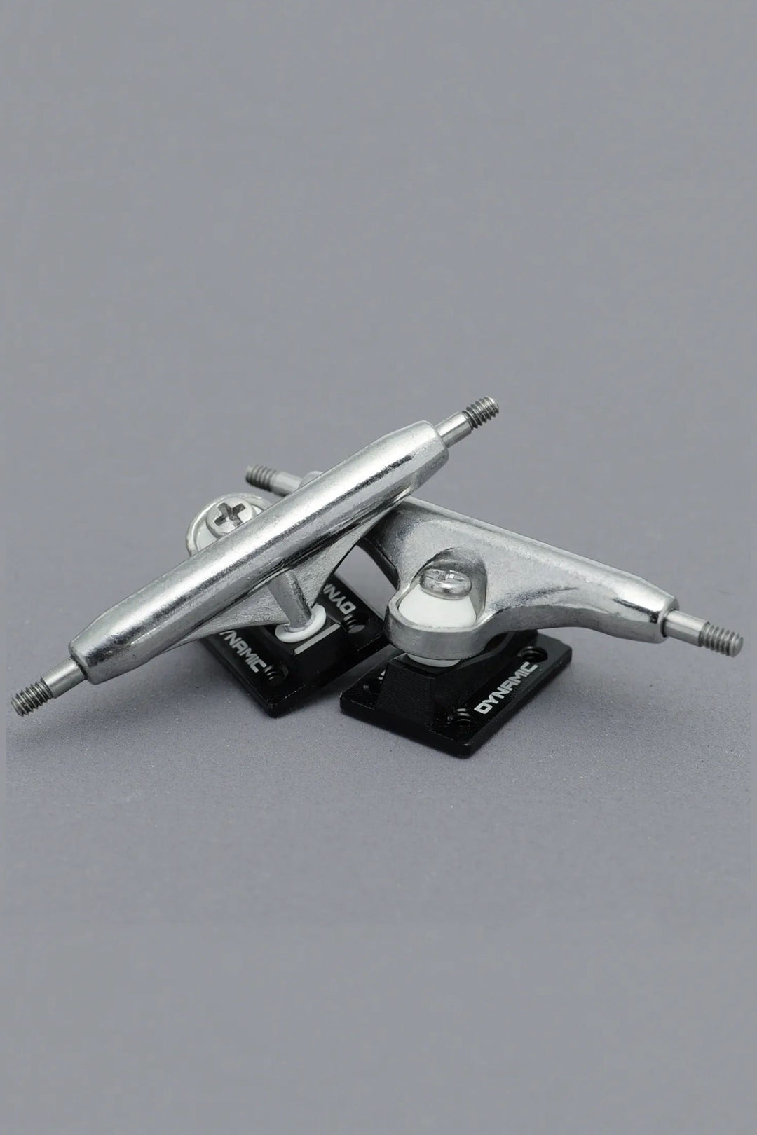 32mm Dynamic Trucks (new baseplates) – Fingerboardstore